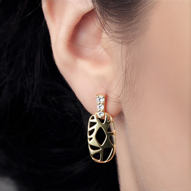 Gouden oorbellen met I2 Champagne Diamanten (Ornaments by de Melo)