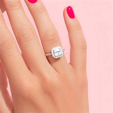 Zilveren ring met een zirkoon