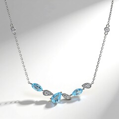 Collana in oro con Acquamarina Brasiliana AAA