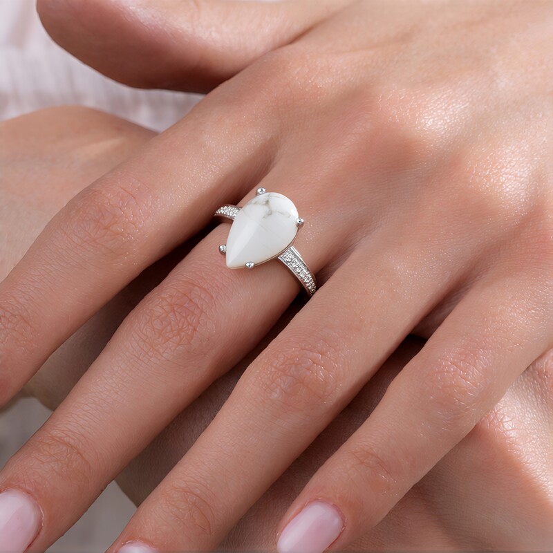 Bague en argent et Howlite