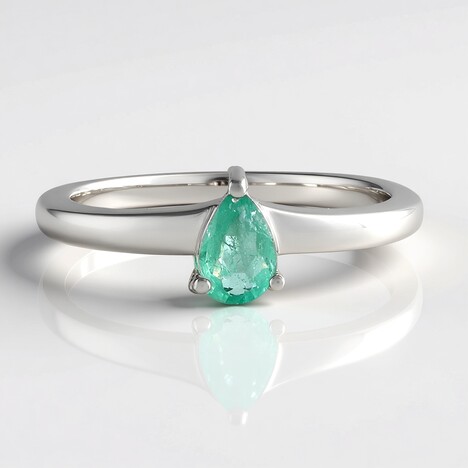 Anello in argento con Smeraldo Russo