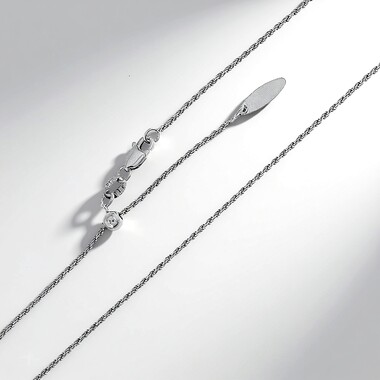 Cadena en plata