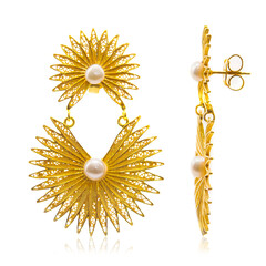 Boucles d'oreilles en argent et Perle blanche de culture d'eau douce (Joias do Paraíso)