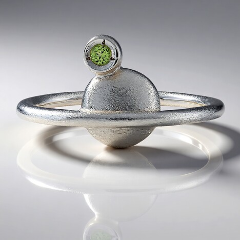 Anello in argento con Peridoto