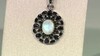 Colgante en plata con Piedra de Luna arcoíris