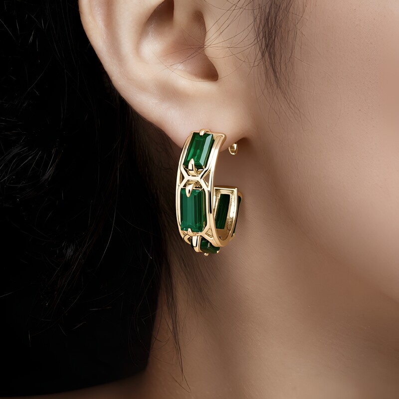 Orecchini in oro con Tormalina Verde di Benedito