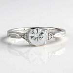 Anello in argento con Zircone