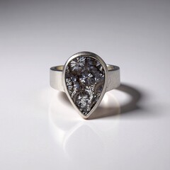 Anello in argento con Corallo Pietrificato