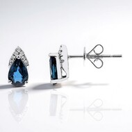 Pendientes en oro con Zafiro azul Ceylon