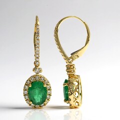 Orecchini in oro con Smeraldo Zambia AAA
