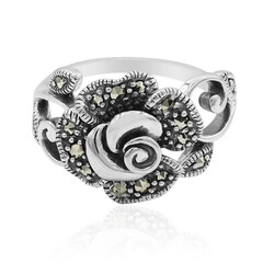 Anello in argento con Marcassite