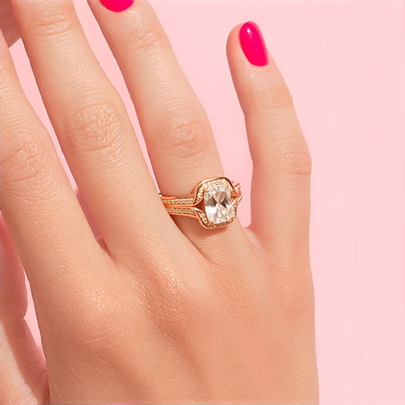 Gouden ring met een morganiet (Annette)