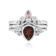Anillo en plata con Granate de Mozambique