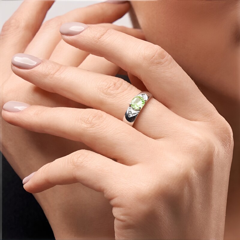 Anello in argento con Ambligonite