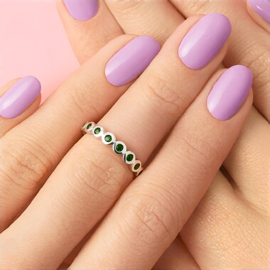 Anillo en plata con Diópsido de Rusia