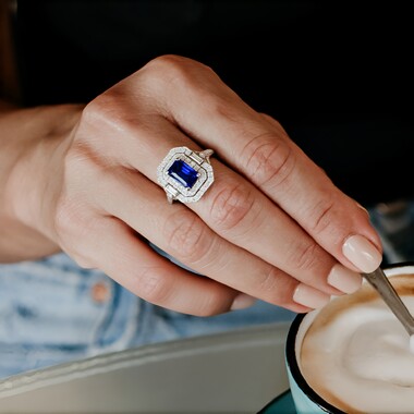 Anillo en oro con Tanzanita AAA (CIRARI)