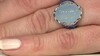Anillo en plata con Calcedonia azul (Adela Silber)