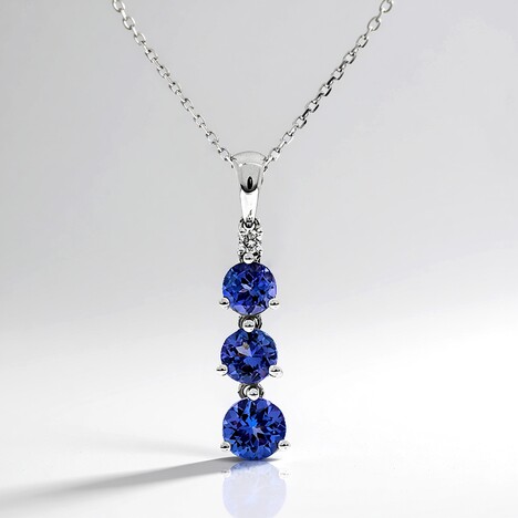 Collana in oro con Tanzanite AAA