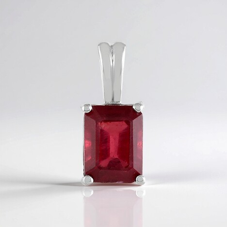 Ciondolo in argento con Rubino Bemainty