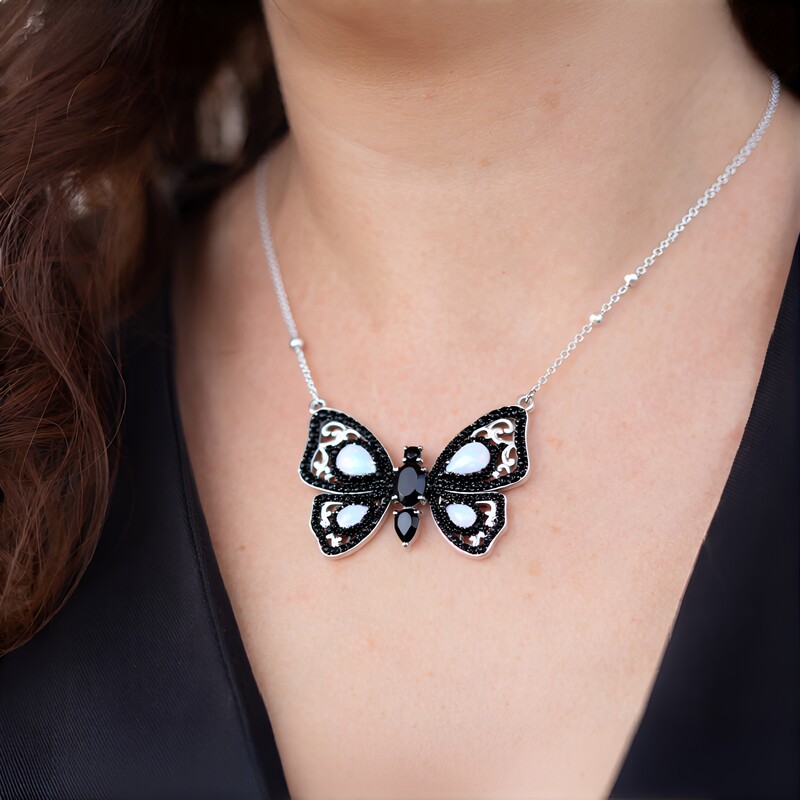 Edelstein-Silbercollier (Dallas Prince Designs)