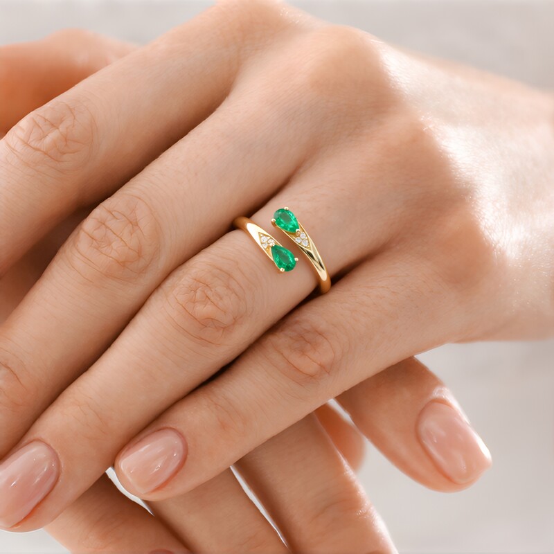 14K AAA Zambian Emerald Gold Ring (CIRARI)