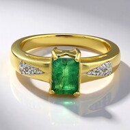 Anillo en plata con Esmeralda de Bahía