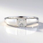 Anello in argento con Zircone