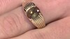Gouden ring met een andalusiet