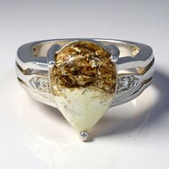 Anillo en plata con Magnesita
