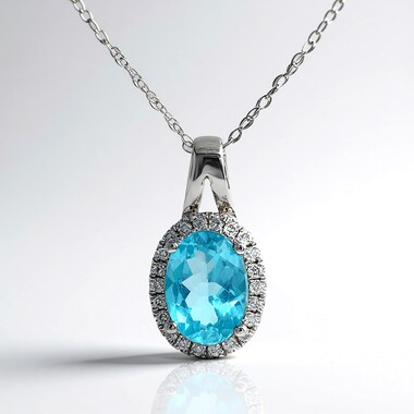 Collar en oro con Apatita azul