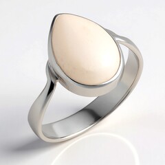 Bague en argent et Labradorite blanche