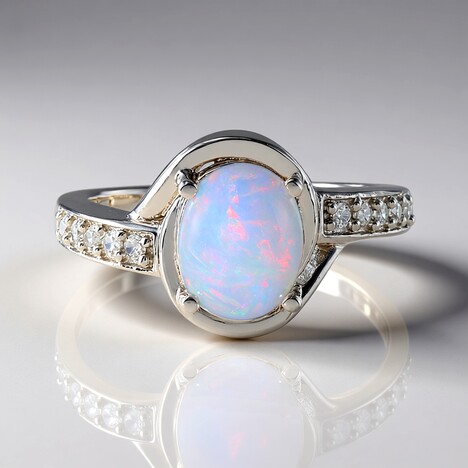 Anello in argento con Opale di Welo