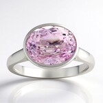 Anello in argento con Kunzite