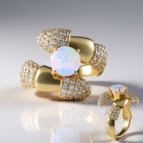 Anello in oro con Opale di Welo (de Melo)