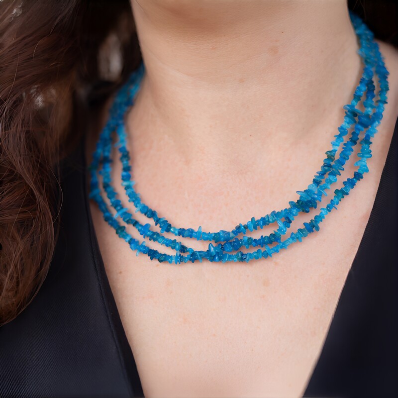 Collier en argent et Apatite bleu néon