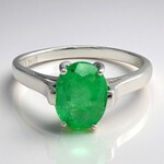 Anello placcato in platino con Smeraldo Bahia