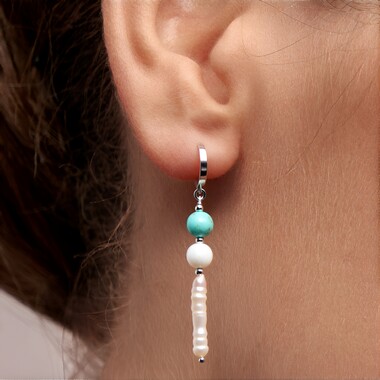White Freshwater Pearl Silver Earrings (Riya)