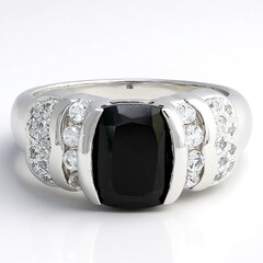 Anello in argento con Spinello Nero