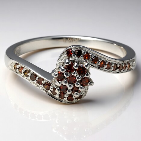 Anello placcato in platino con Diamante Fancy