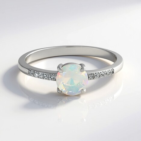 Anello in argento con Opale di Welo