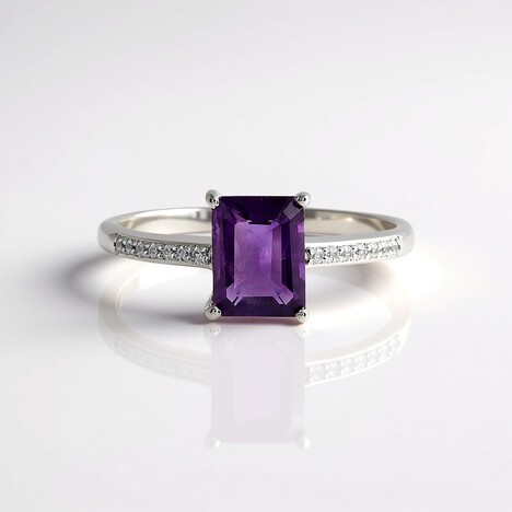 Anello in argento con Ametista