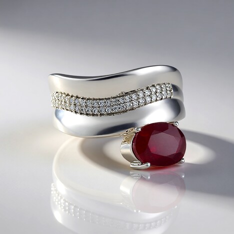 Anello in argento con Rubino del Madagascar (de Melo Essence)