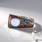 Anello in argento con Pietra di Luna Blu (Adela Silber)