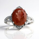 Anello in oro con Pietra del Sole dell'Oregon