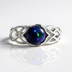 Anillo en plata con Ópalo de Mezezo (de Melo Essence)