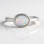 Anello in argento con Opale di Welo
