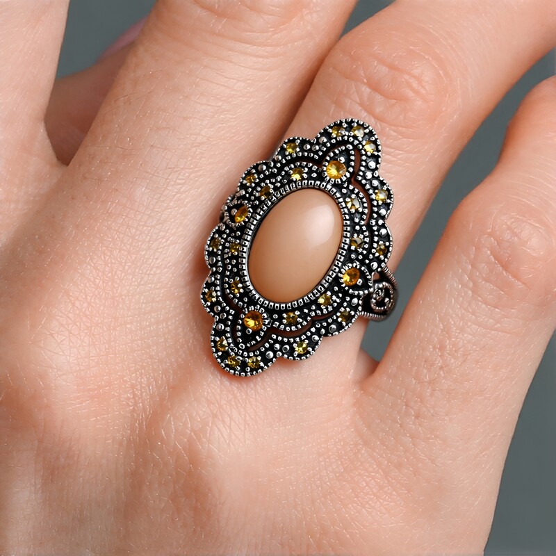 Anillo en plata con Piedra de luna melocotón (Annette classic)