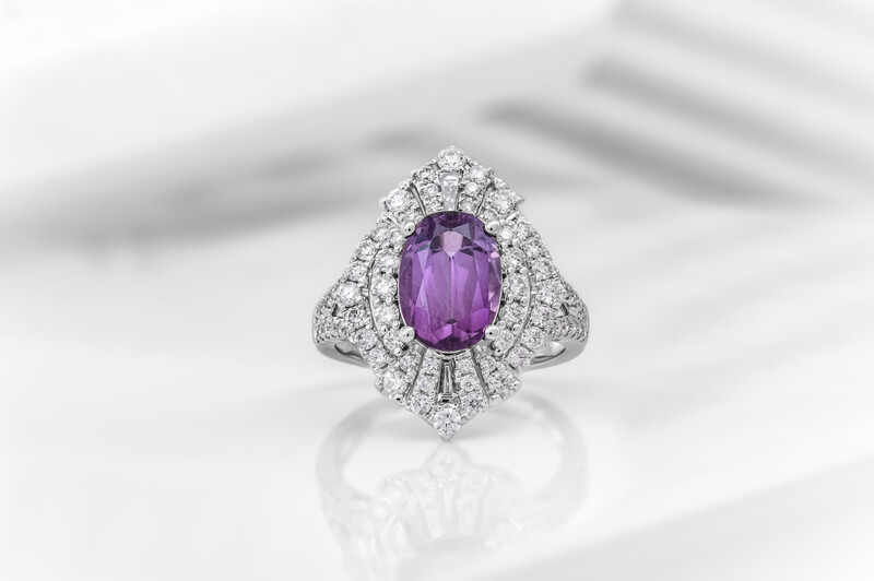 Bague en or et Spinelle pourpre (AMAYANI)