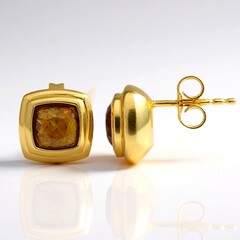 Orecchini in oro con Sfene
