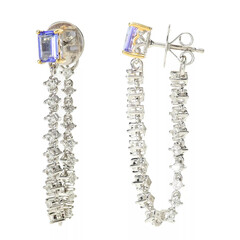 Zilveren oorbellen met tanzanieten